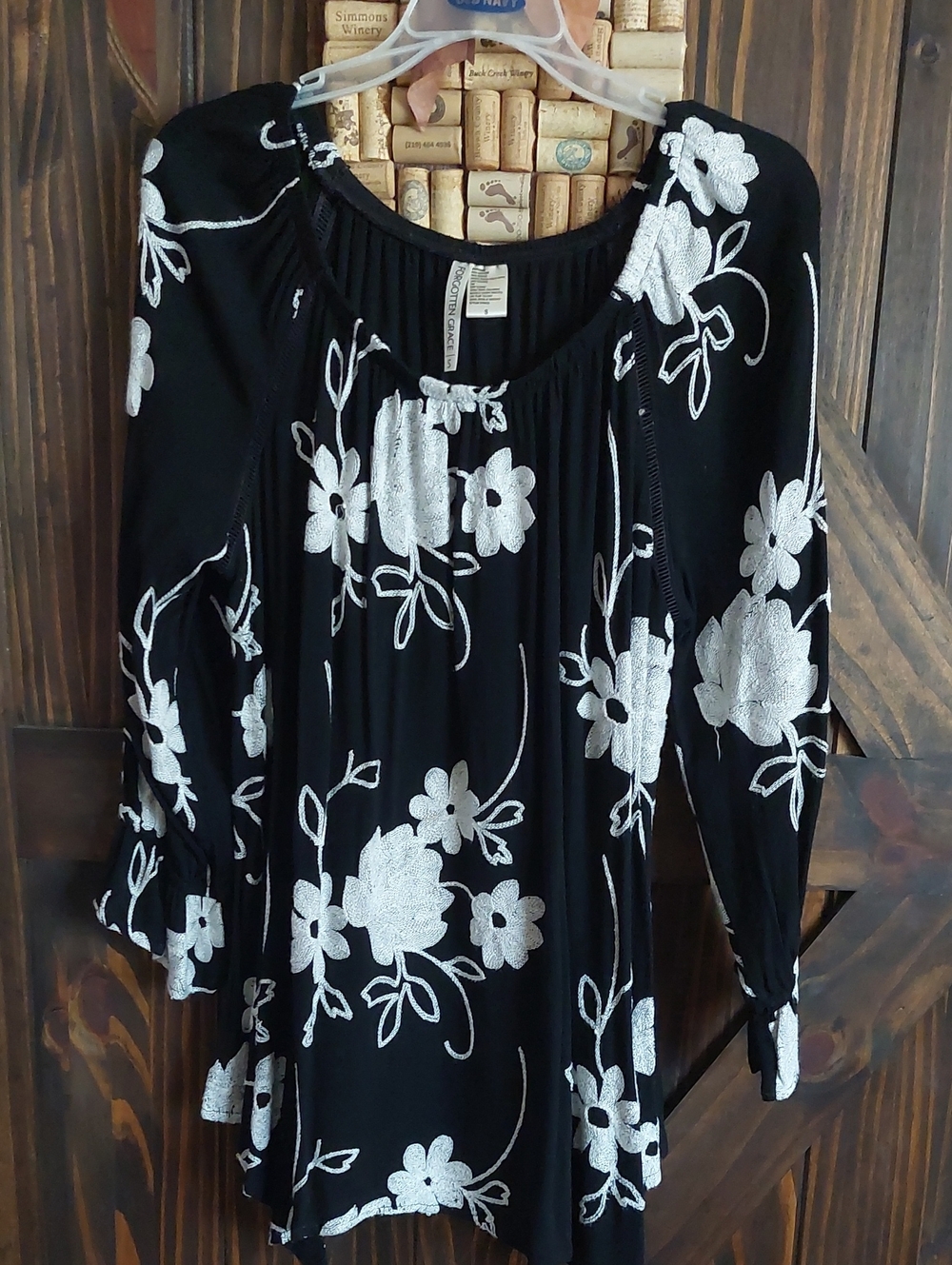 Black Floral Peasant Blouse with White Embroidered Flowers Sz S